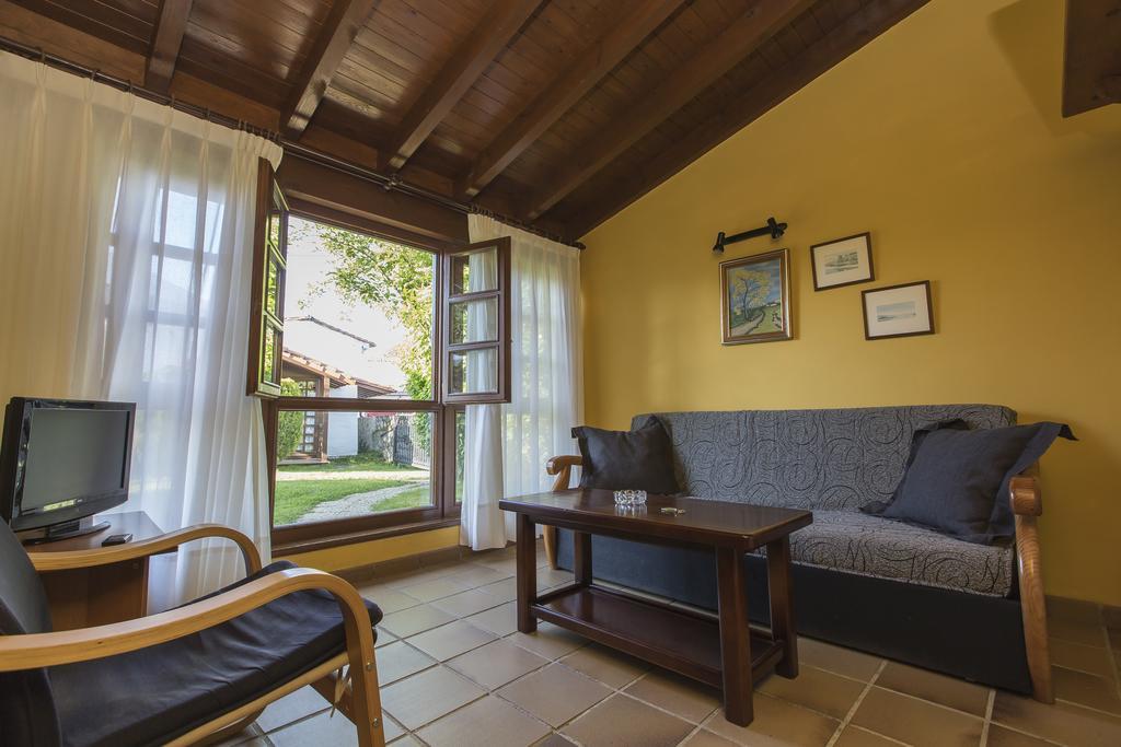 Apartamentos Rurales Playa Del Canal Villanueva de Pria Buitenkant foto